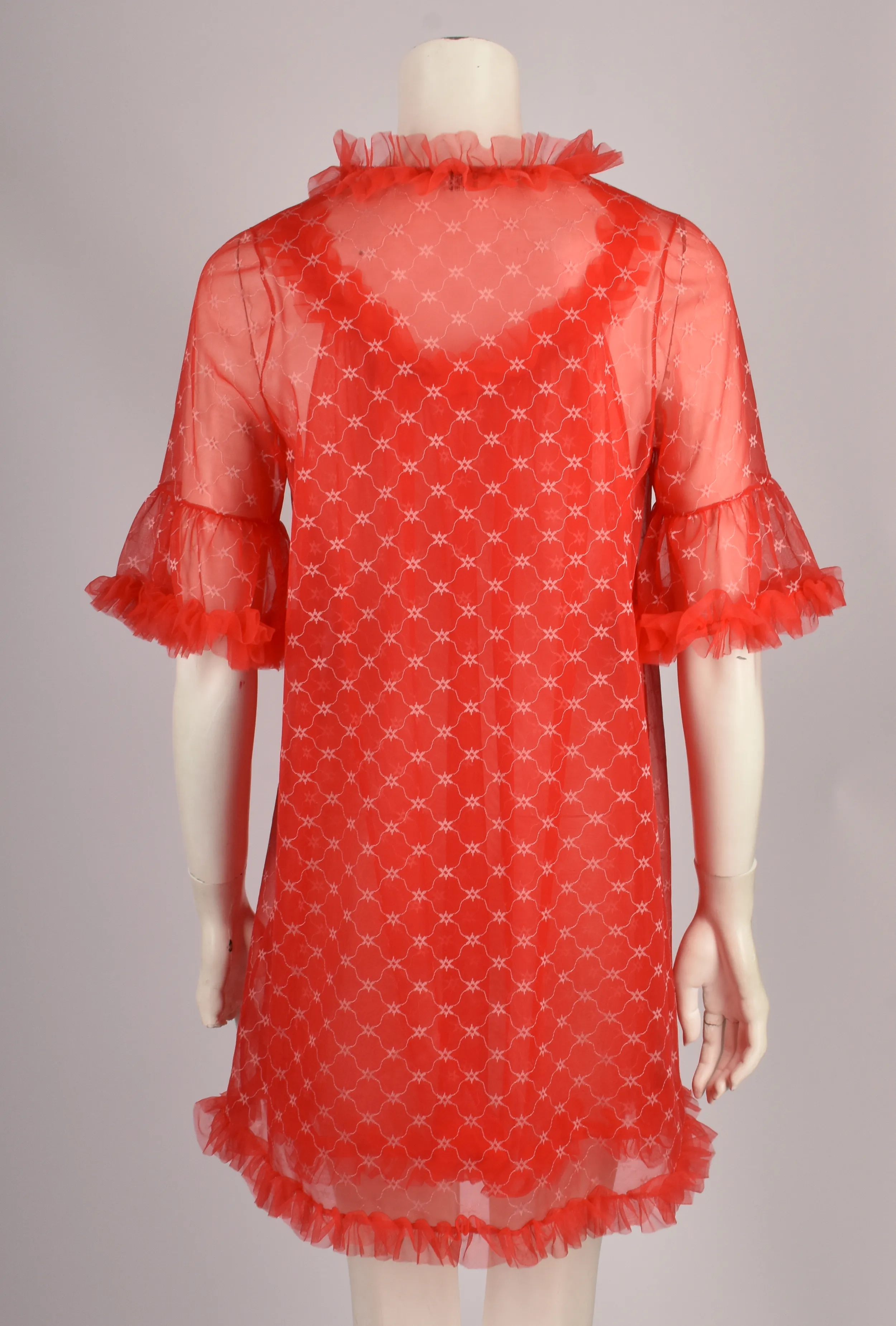 1960'S RED MATCHING BABYDOLL AND ROBE