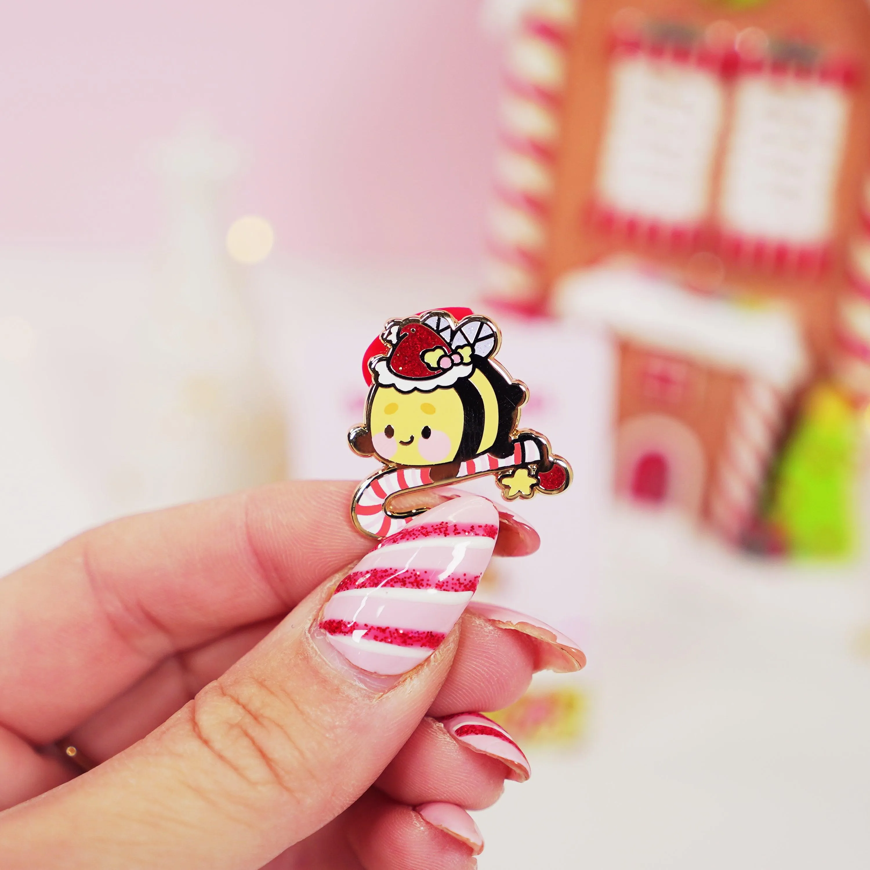 Bumblebutt Christmas Enamel Pin | Kawaii Candy Cane Accessory | Festive Bumblebee Holiday Pin