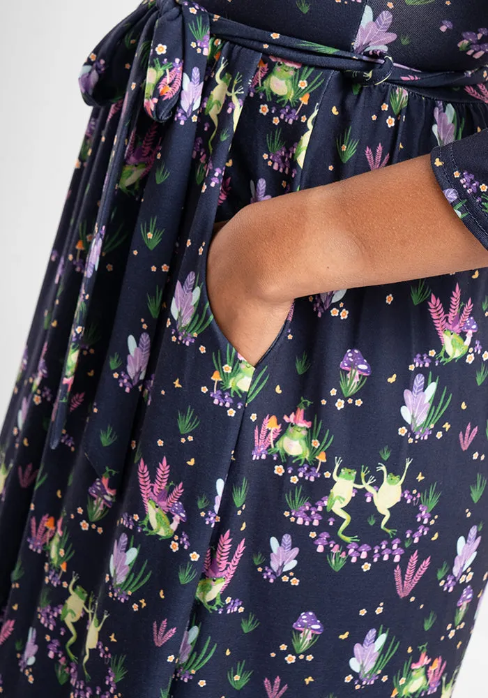 Hopscotch Dancing Frog Print Midi Dress