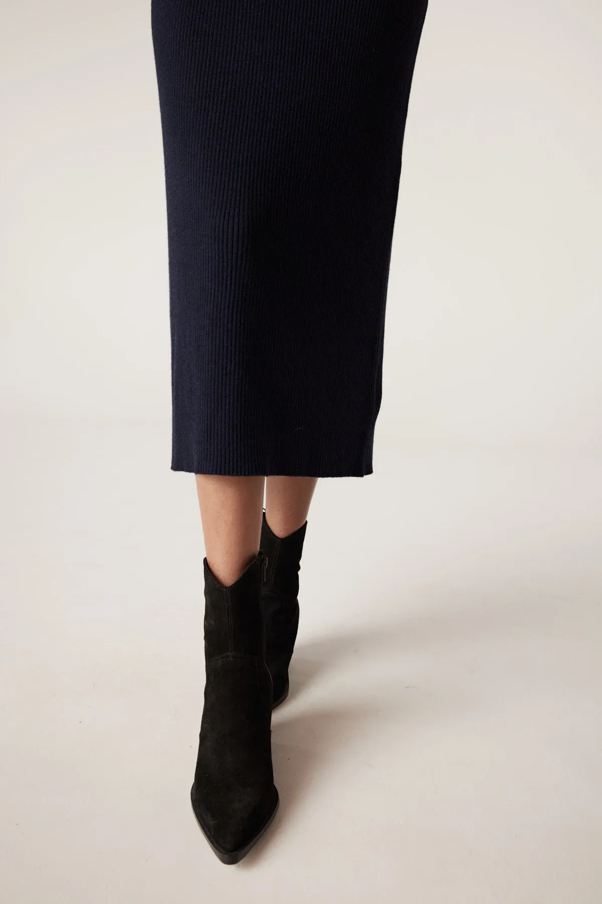 Merino V Rib Dress - Ink Navy